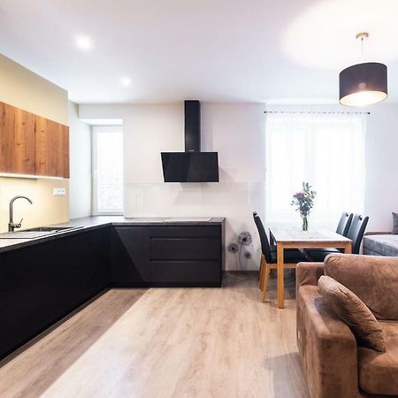 Newly Renovated, Full Equipped And Quiet Apartment Trnava Eksteriør billede