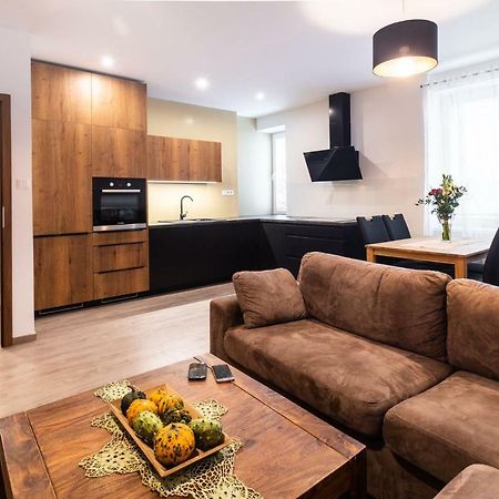 Newly Renovated, Full Equipped And Quiet Apartment Trnava Eksteriør billede