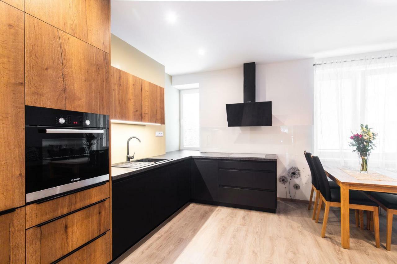Newly Renovated, Full Equipped And Quiet Apartment Trnava Eksteriør billede